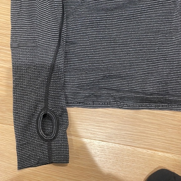 Lululemon quarter zip long sleeve - Picture 3 of 3